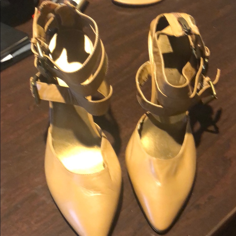 Ladies Nine West Heels
